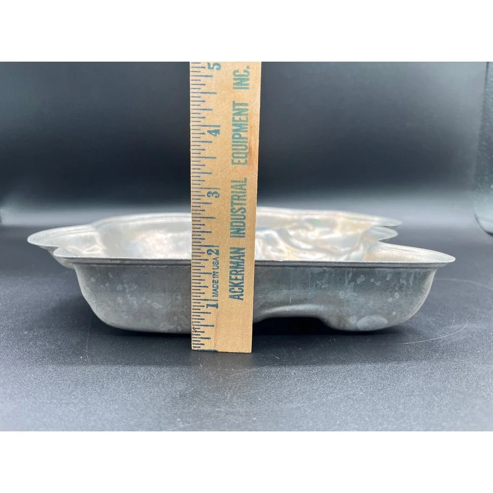 Vtg Decorative Aluminum Bunny Rabbit Cake Pan‎ Easter Spring Mold 8.5